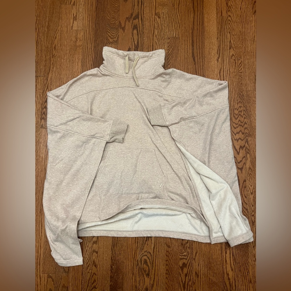 UGG Women’s Charlynne Poncho Sweatshirt Fleece Lined Tan Oversized XL/XXL